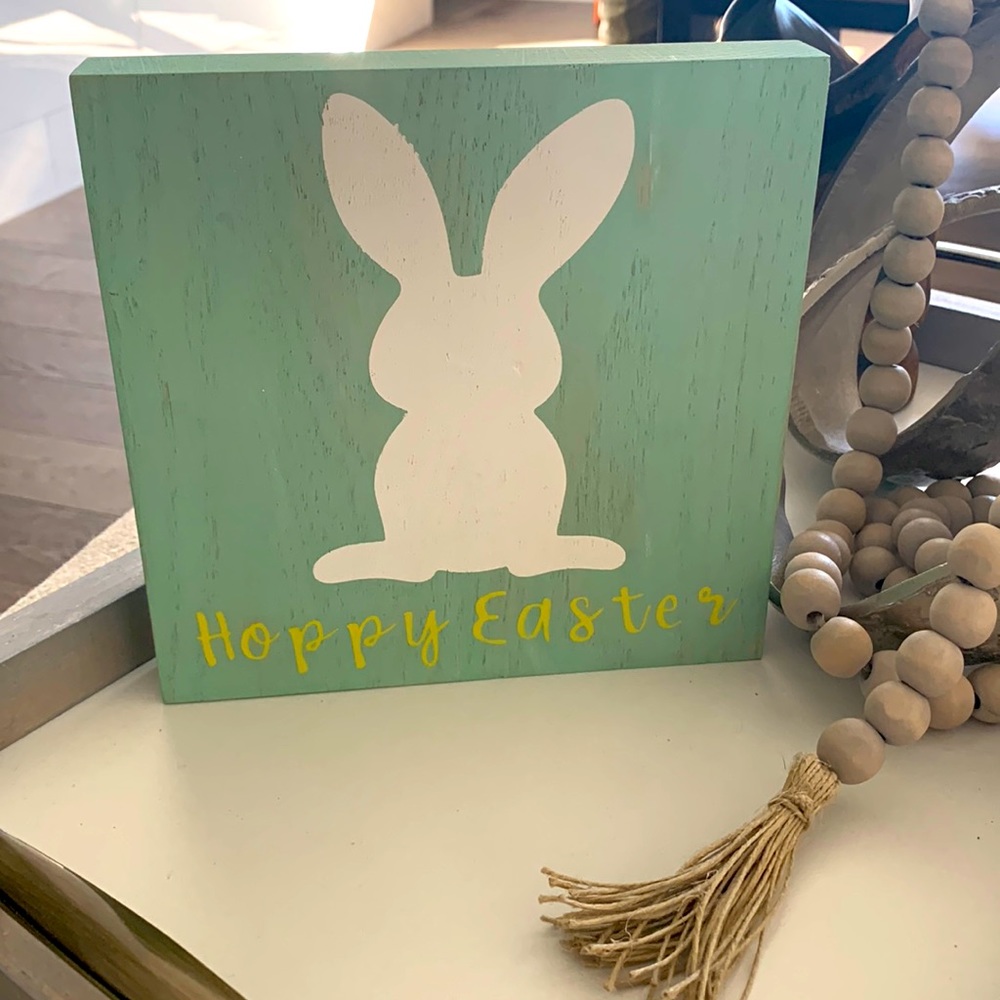 Hoppy Easter 🐣 Solid Wood sign